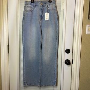 Forever 21 - 90’s Fit - Size 28 Jeans